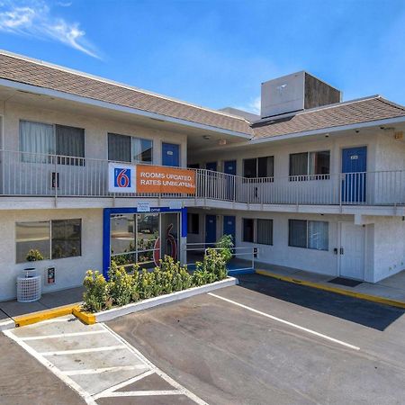 Motel 6-Jurupa Valley, Ca - Riverside West Экстерьер фото