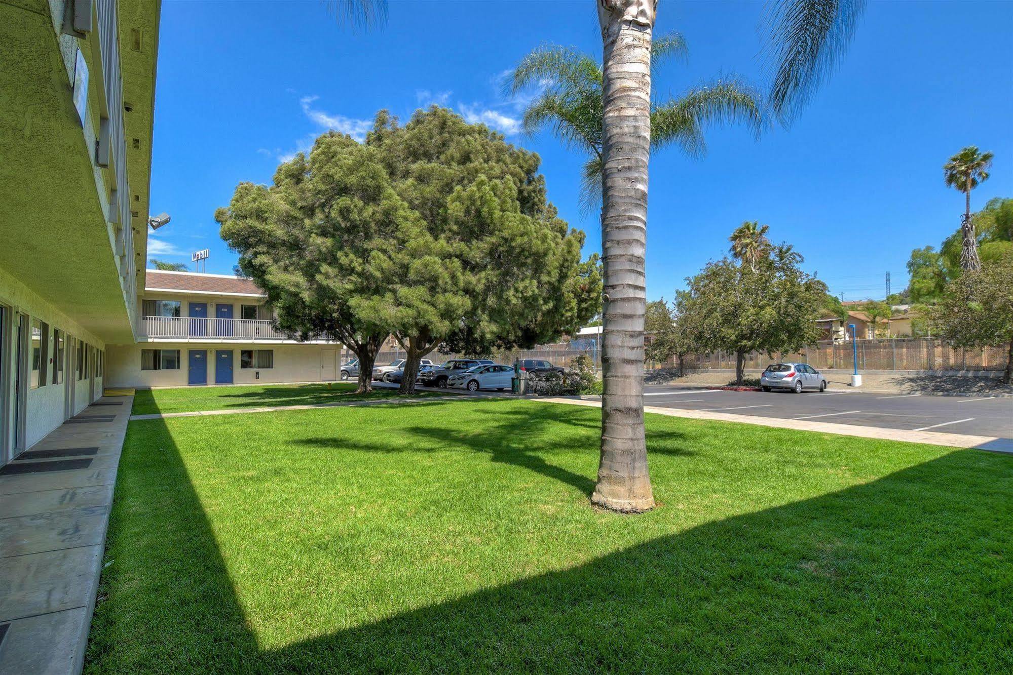 Motel 6-Jurupa Valley, Ca - Riverside West Экстерьер фото