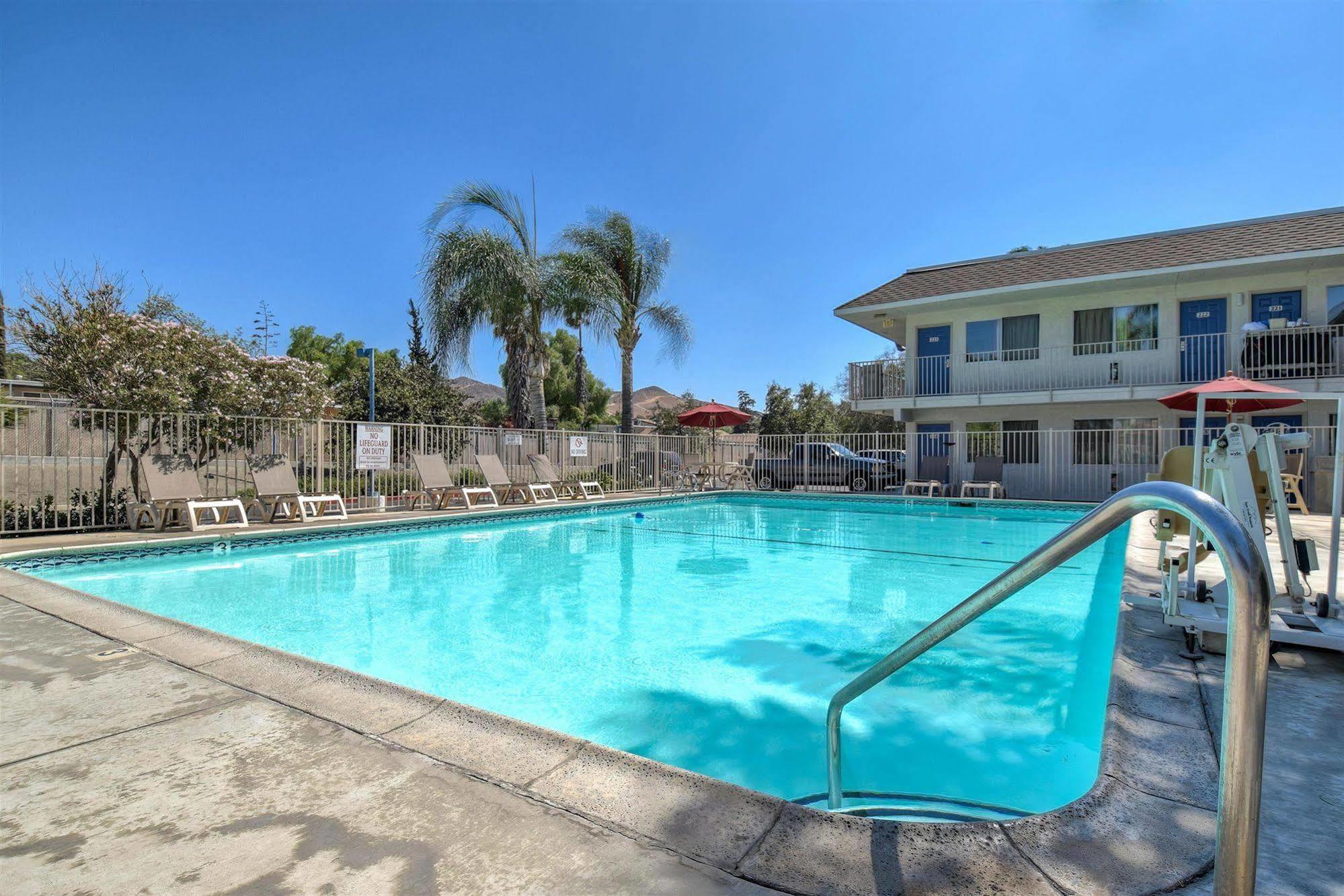 Motel 6-Jurupa Valley, Ca - Riverside West Экстерьер фото