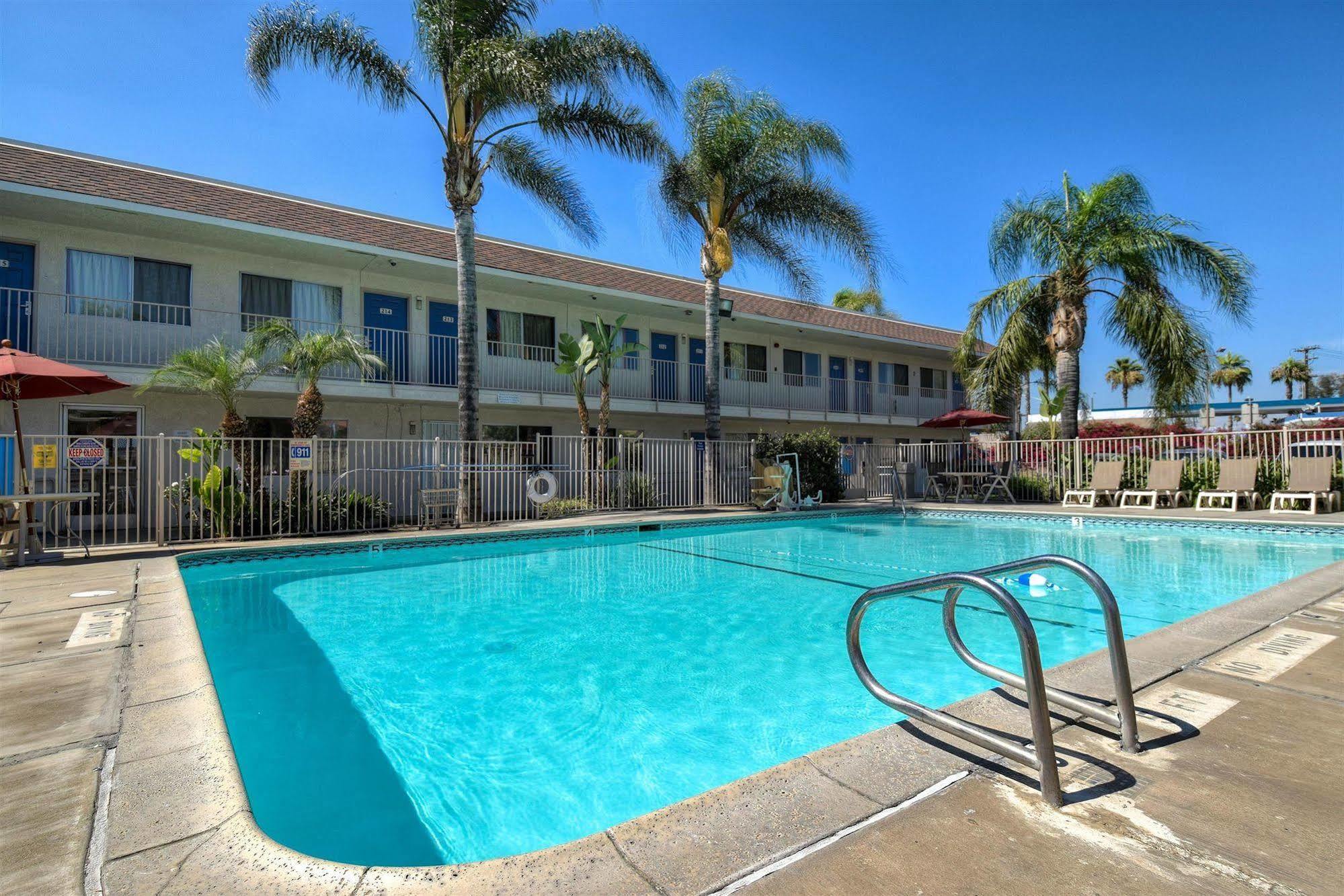 Motel 6-Jurupa Valley, Ca - Riverside West Экстерьер фото