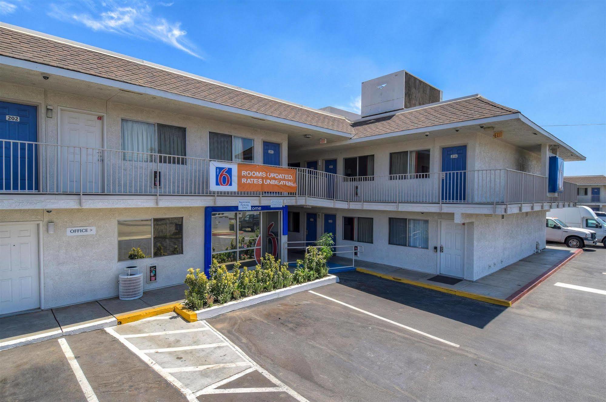 Motel 6-Jurupa Valley, Ca - Riverside West Экстерьер фото